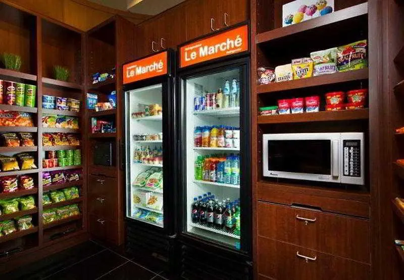 Courtyard Par Marriott Montreal Centre-Ville 4*,