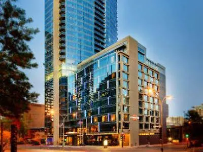 Courtyard Par Marriott Montreal Centre-Ville