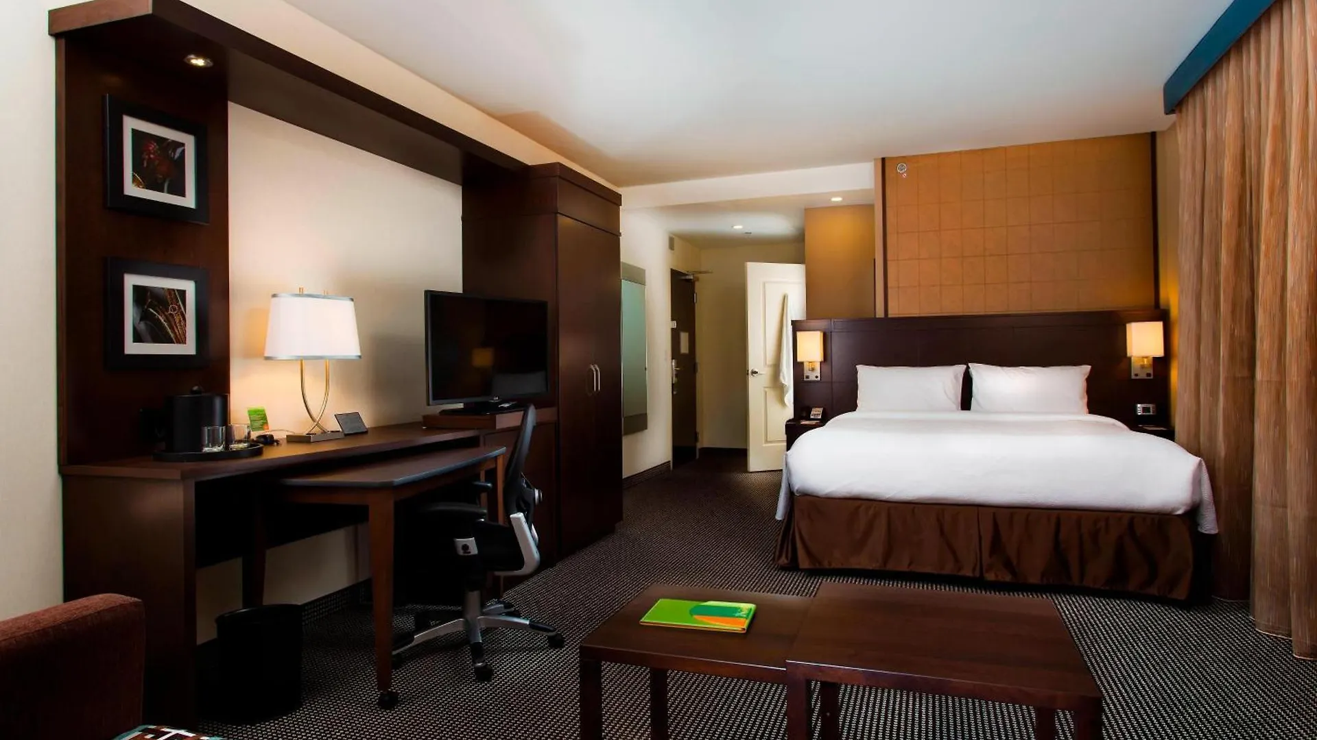 **** Hotel Courtyard Par Marriott Montreal Centre-Ville Canada